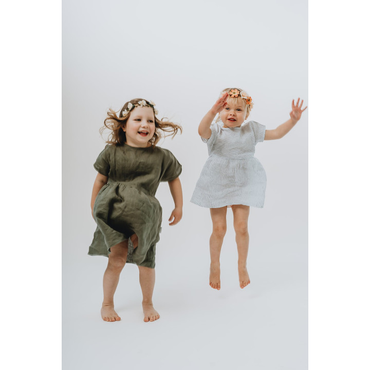 Kinder-Leinenkleid Liten Lisa (olivgrün)