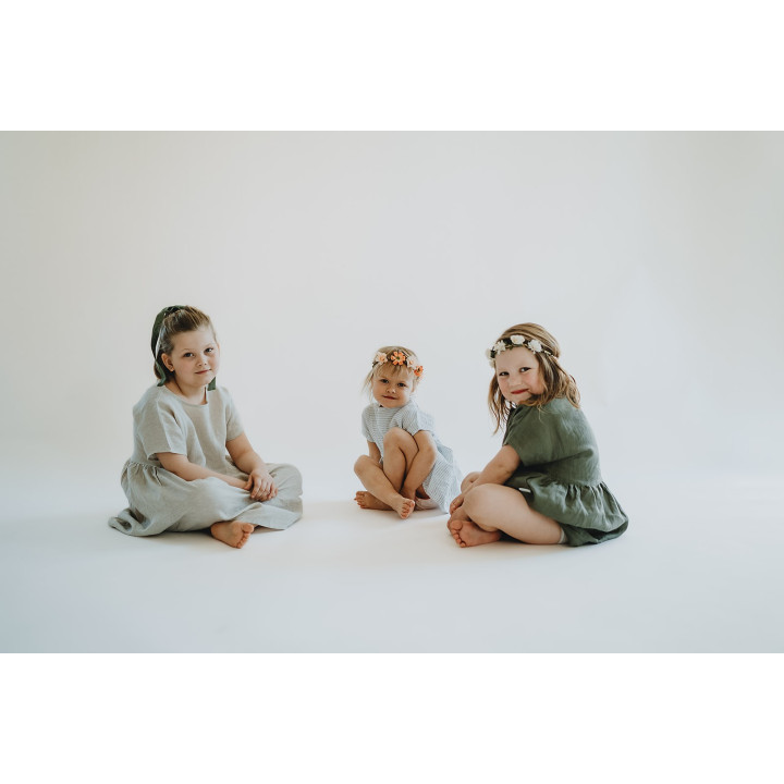 Kinder-Leinenkleid Liten Lisa (olivgrün)