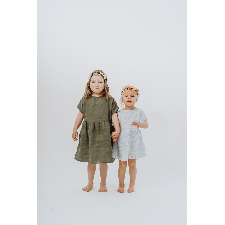 Kinder-Leinenkleid Liten Lisa (weiß mit dunkelblauen Streifen)