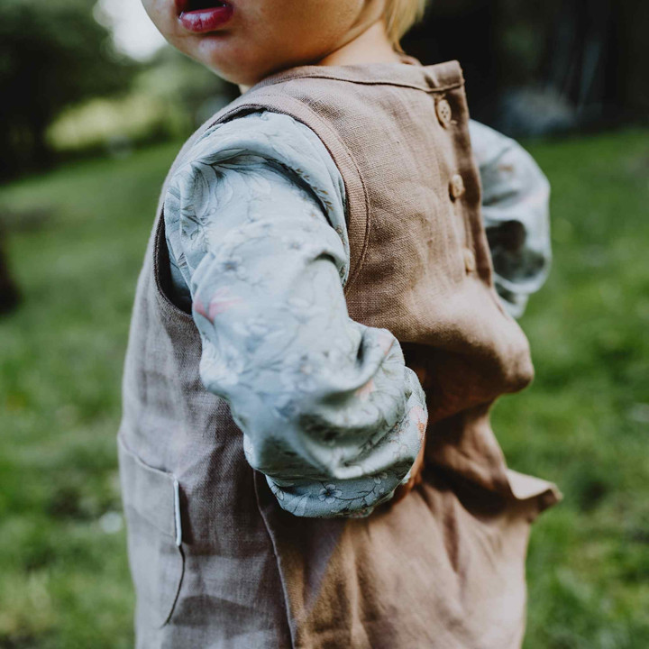 Kerstin Kinderschürze (Walnuss)
