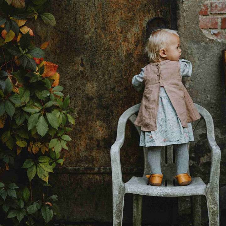 Kerstin Kinderschürze (Walnuss)