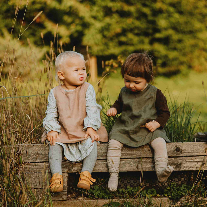 Kerstin Kinderschürze (Walnuss)