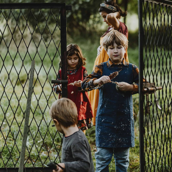 Kinderschürze Lotta (indigo)