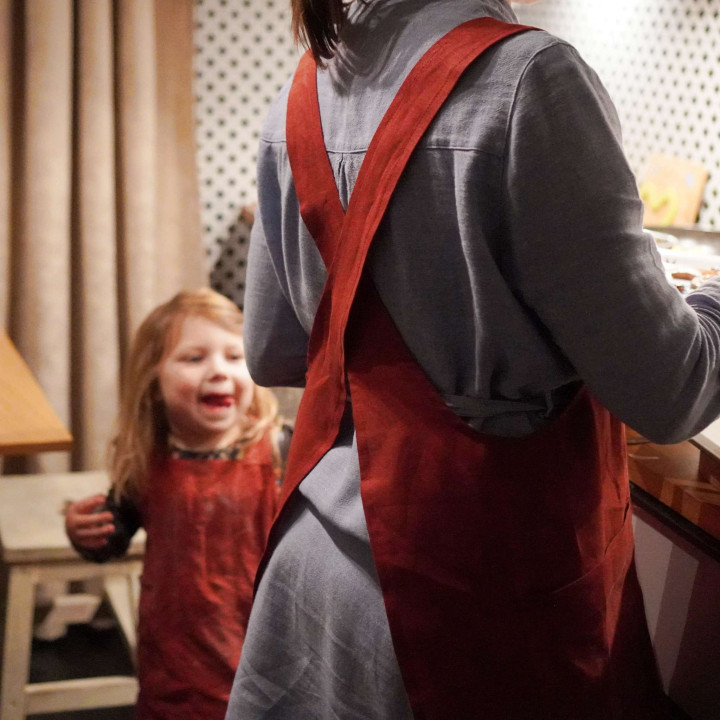 Ronja Schürze (Kirsche)