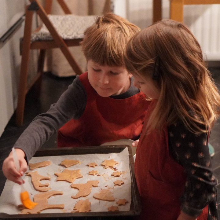 Lotta Kinderschürze (Kirsche)