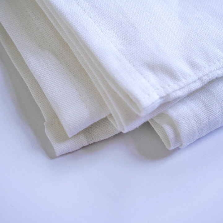 Leinenvorhänge (weiß)