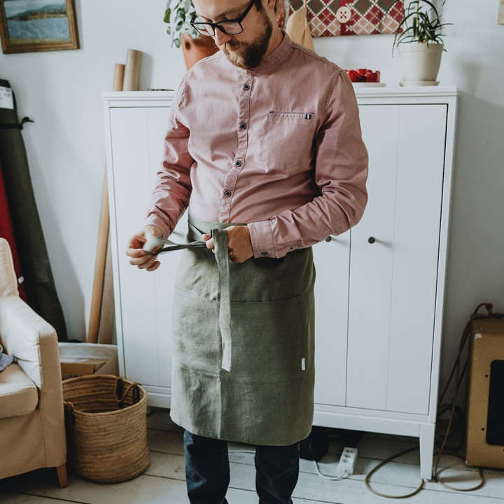 Schürze mit Bindeband (oliv)
