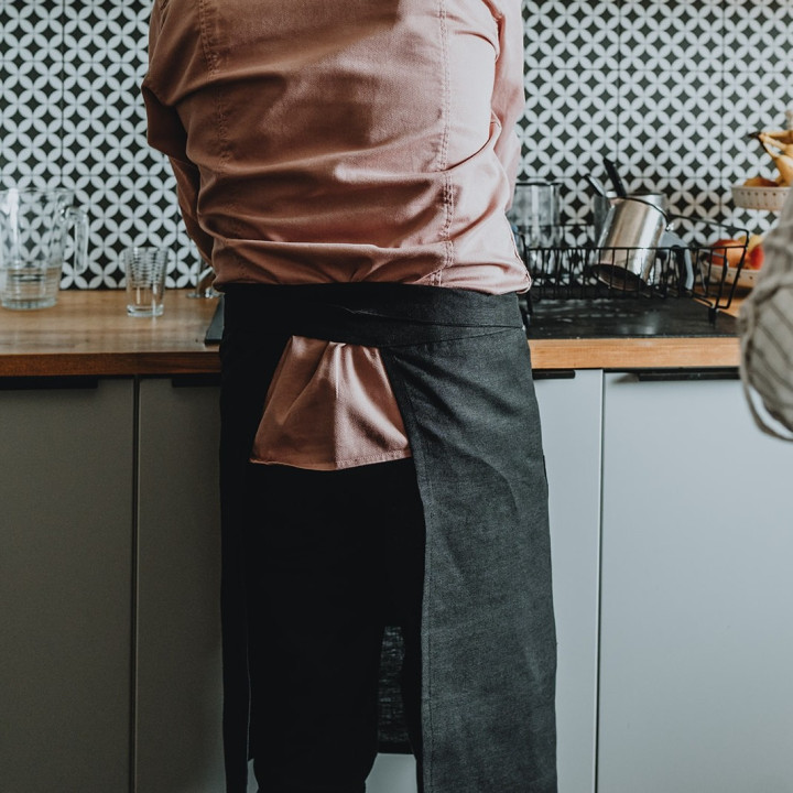 Schürze mit Bindeband  (schwarz)