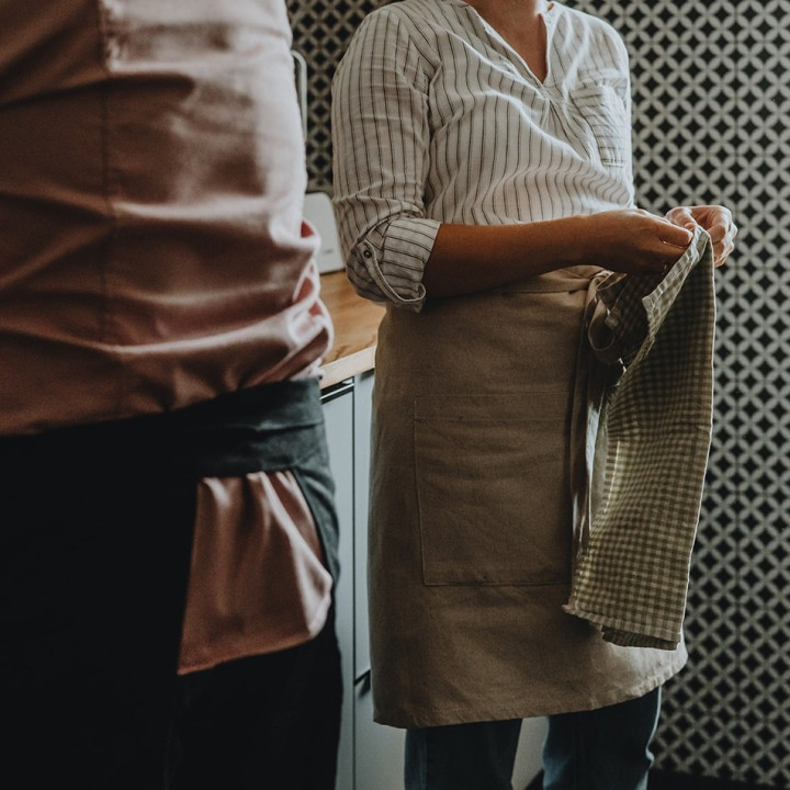 Schürze mit Bindeband  (schwarz)